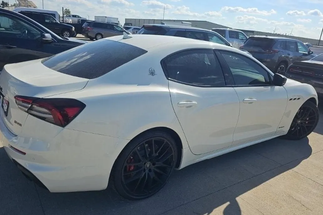 2021 Maserati Ghibli Q4 GranSport photo 1
