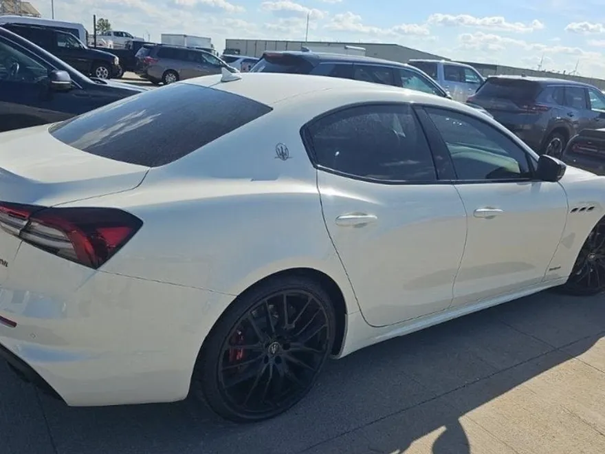 2021 Maserati Ghibli Q4 GranSport photo 1
