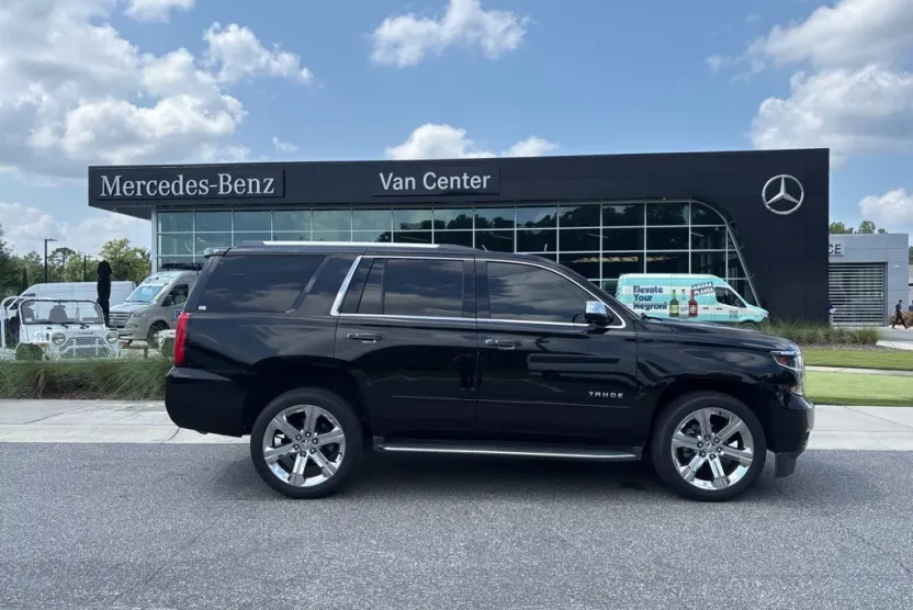 2019 Chevrolet Tahoe Premier photo 1