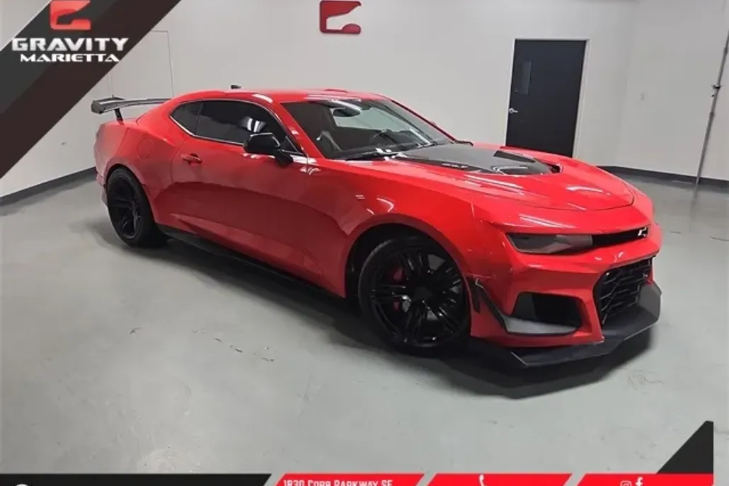 2019 Chevrolet Camaro ZL1 photo 1